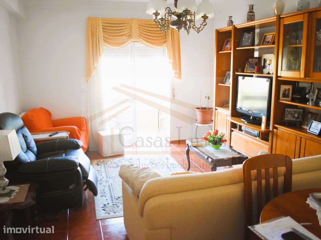 Apartamento T3 no Centro do Cadaval - Grande imagem: 3/24