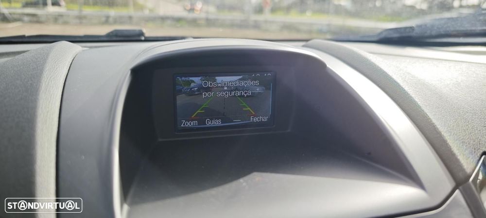 Ford Fiesta 1.6 T ST - 37