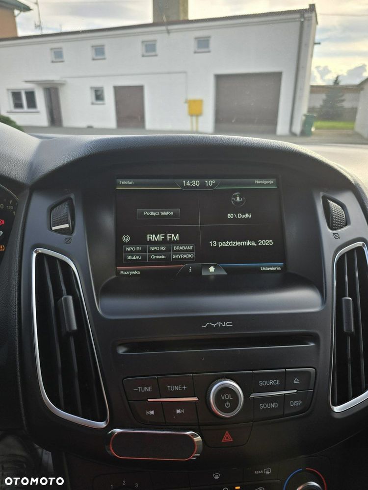 Ford Focus - 33