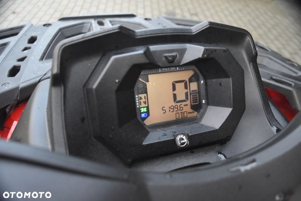 Can-Am Outlander - 13