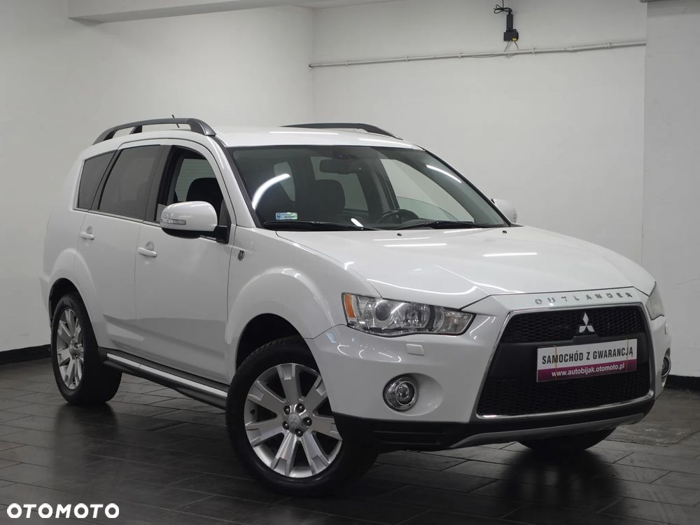 Mitsubishi Outlander - 10