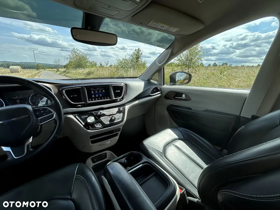 Chrysler Grand Voyager - 20