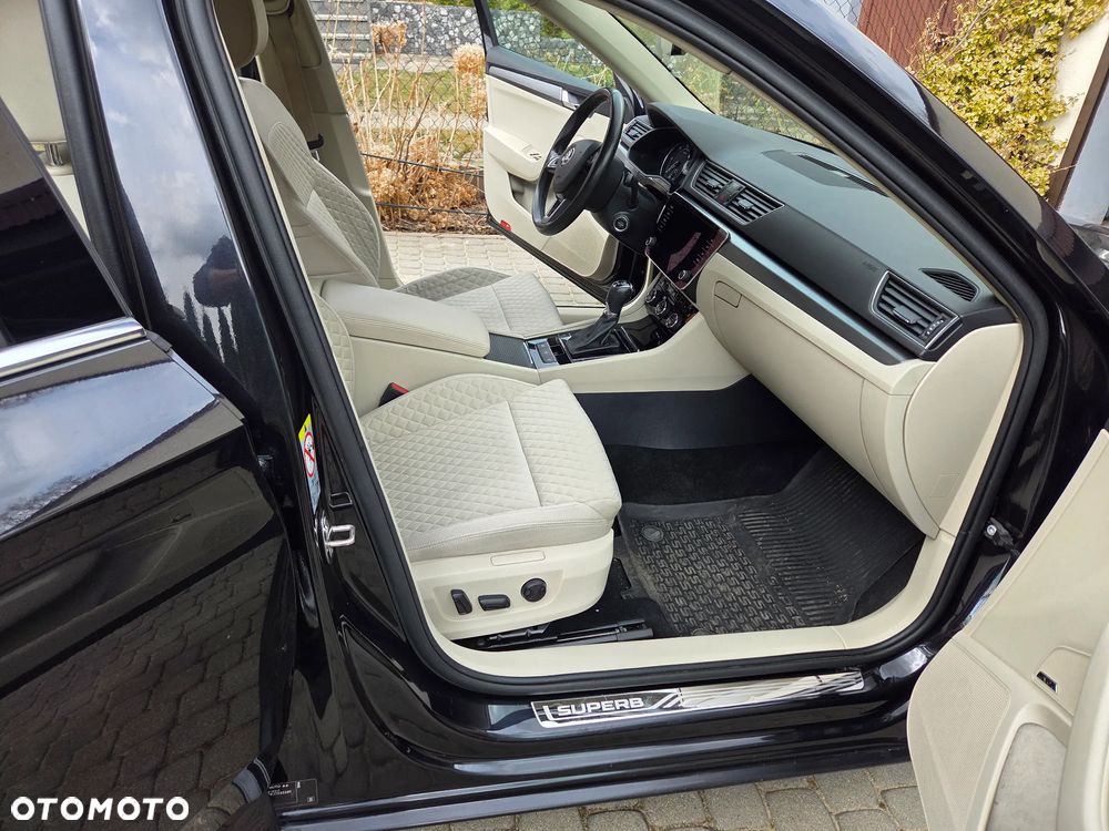 Skoda Superb 2.0 TDI 4x4 Style DSG - 14