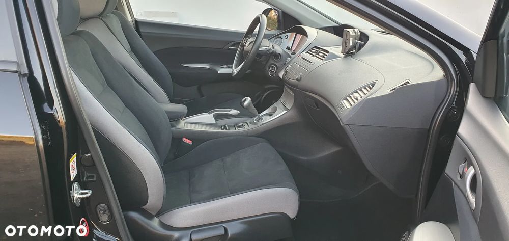 Honda Civic 1.4 Comfort - 11