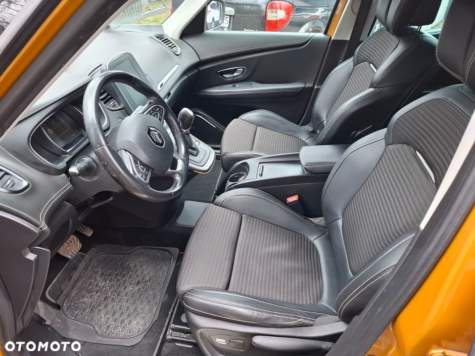 Renault Scenic 1.6 dCi Bose EDC - 6