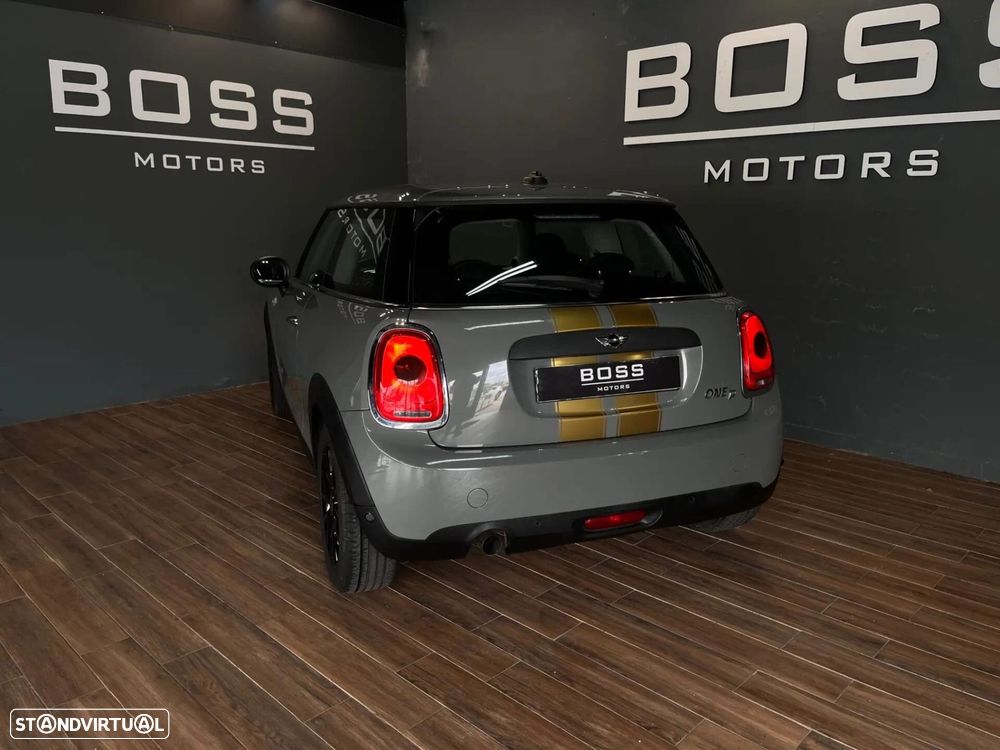 MINI 3 Portas One D - 11