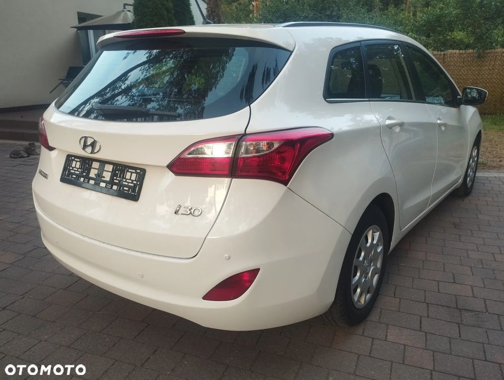 Hyundai i30 1.6 CRDI Trend - 4