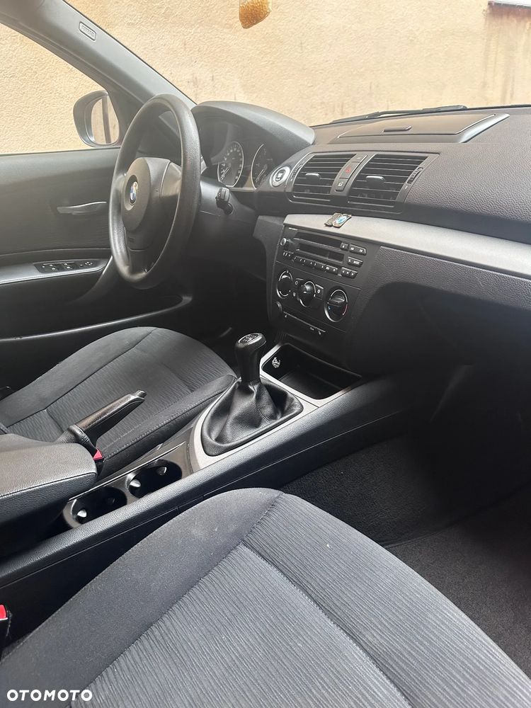 BMW Seria 1 118d - 16