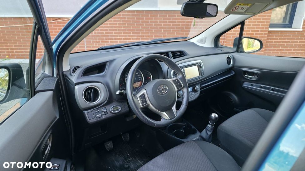 Toyota Yaris 1.33 Premium - 19