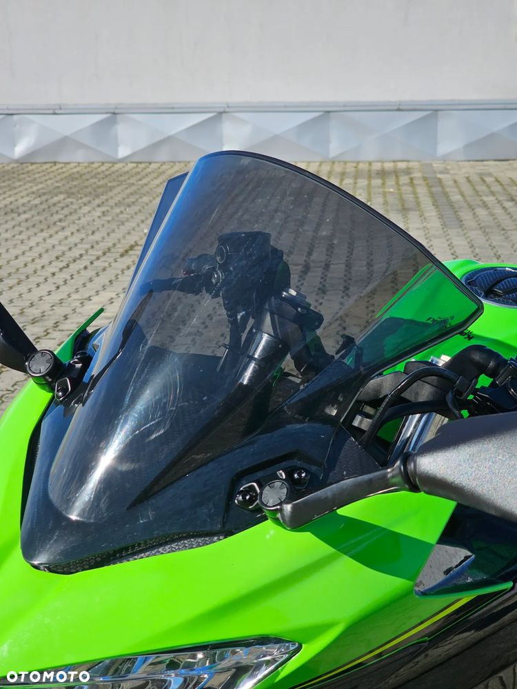 Kawasaki Ninja 400 - 12