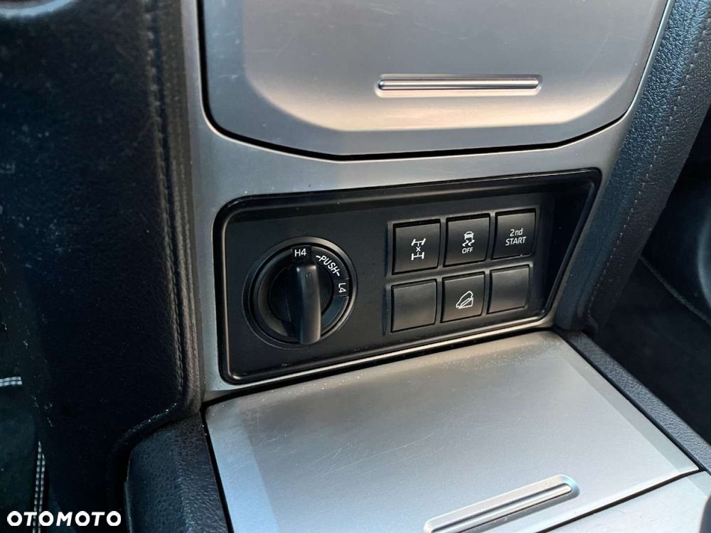 Toyota Land Cruiser - 16