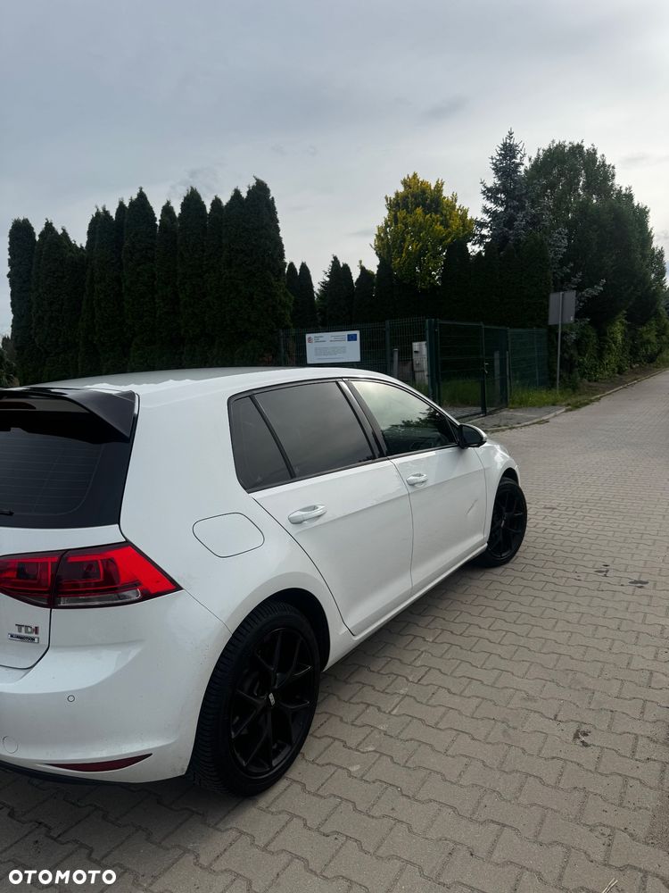 Volkswagen Golf - 5
