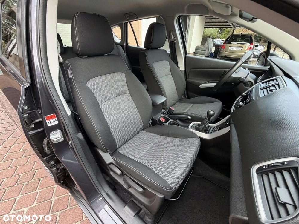 Suzuki SX4 S-Cross 1.6 VVT 4x2 limited+ - 23
