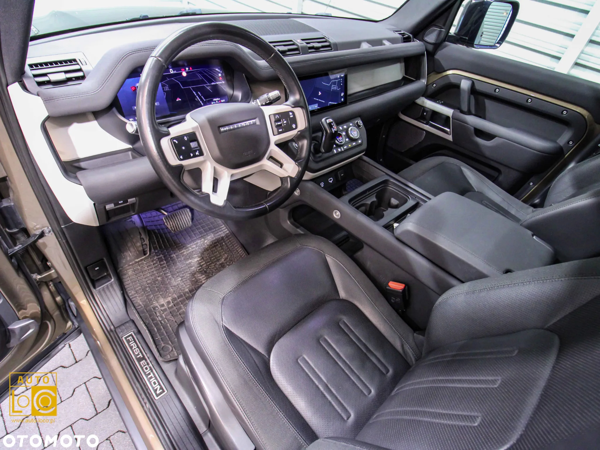 Land Rover Defender - 18