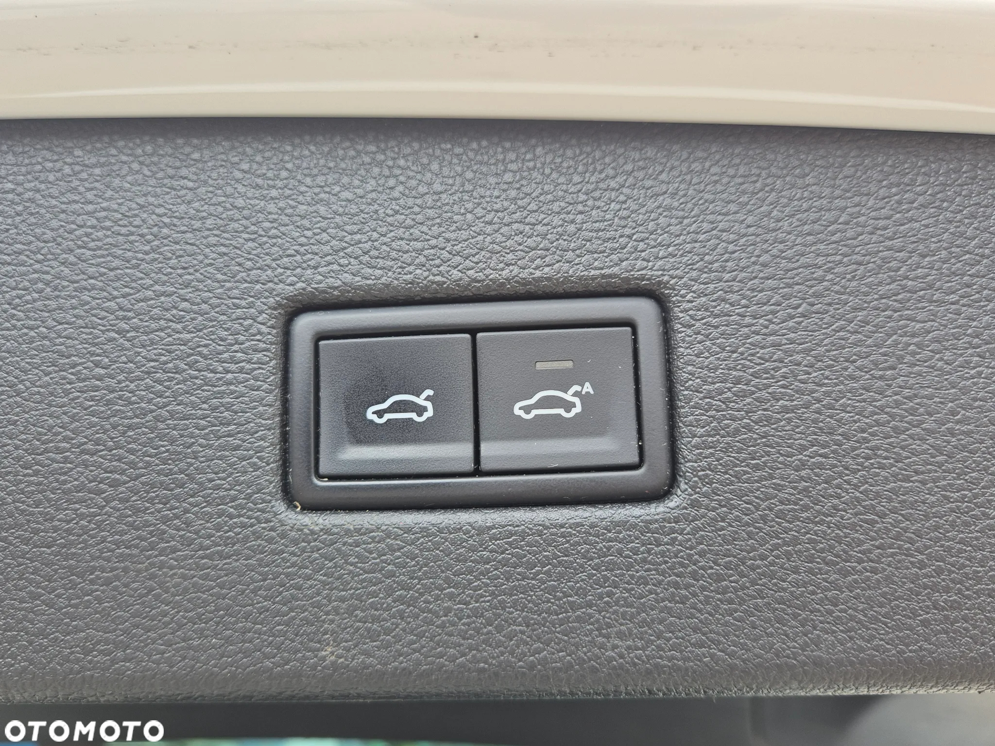 Volkswagen Tiguan - 11