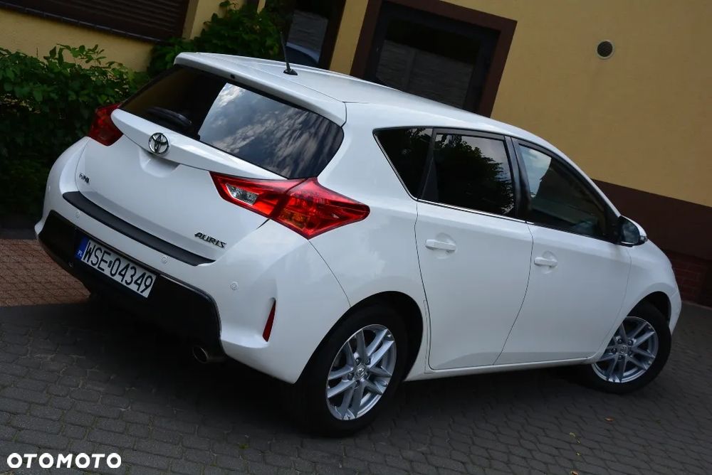 Toyota Auris 1.6 Premium Comfort - 20
