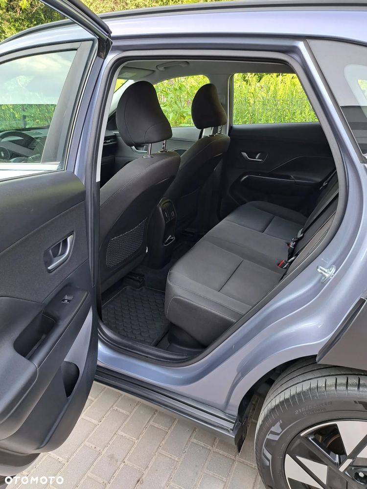Hyundai Kona - 8