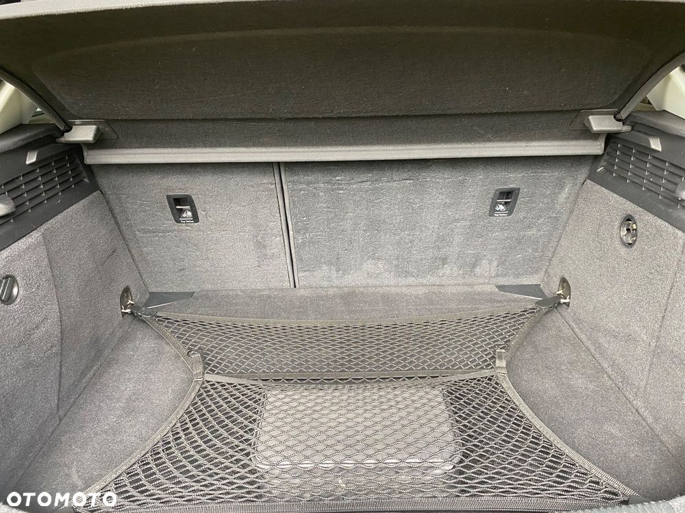 Audi A3 3-drzwiowe 1.4 TFSI CoD ultra Ambiente - 14