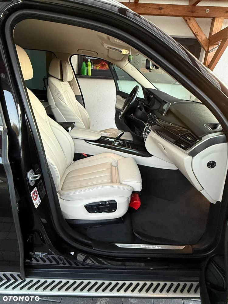 BMW X5 xDrive25d - 23