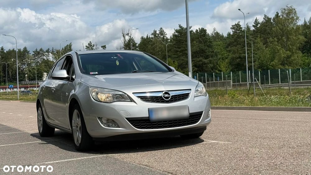 Opel Astra 1.4 T Enjoy - 1