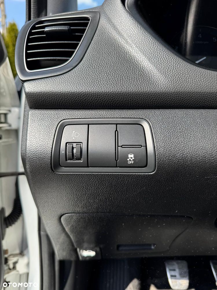 Hyundai i20 blue 1.2 Classic - 20