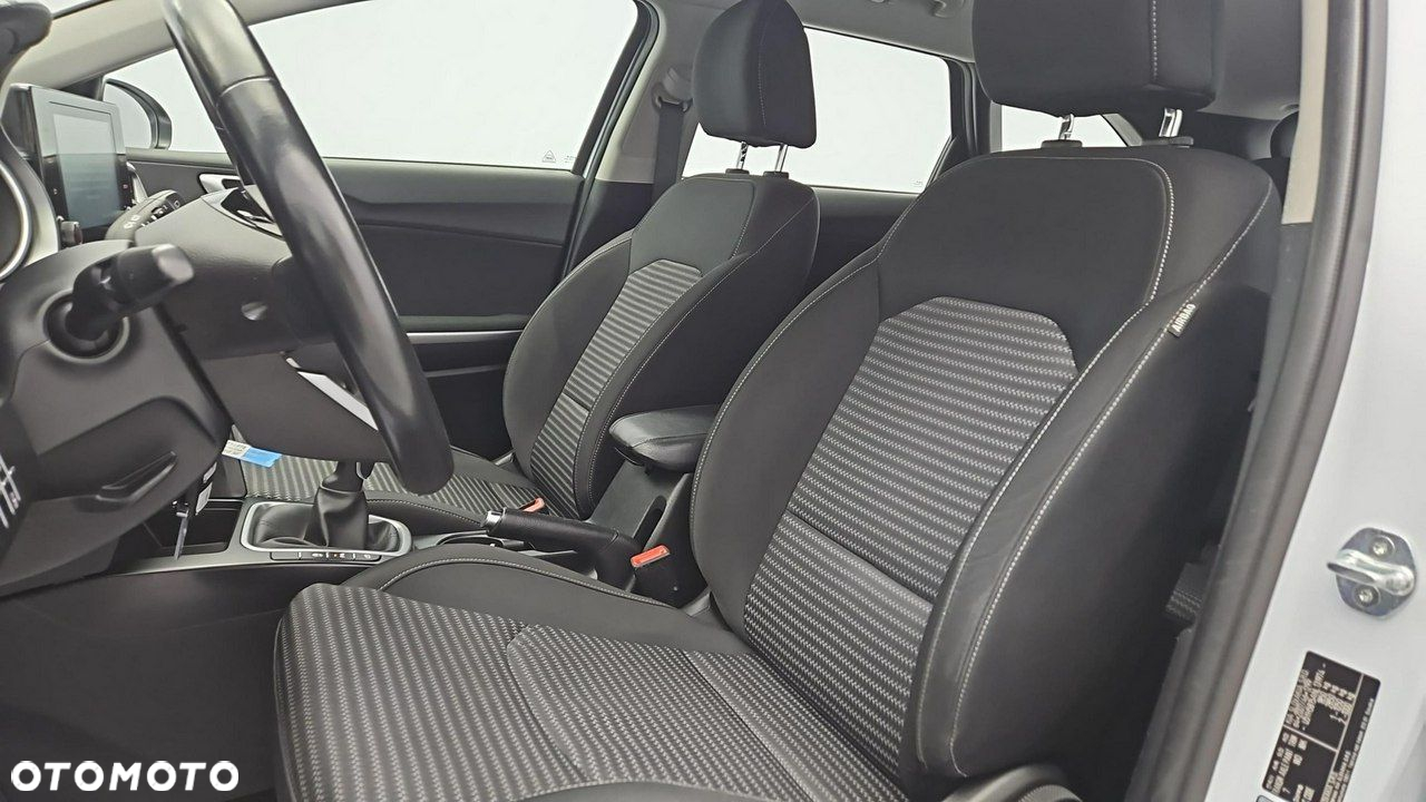 Kia Ceed 1.5 T-GDI M - 11