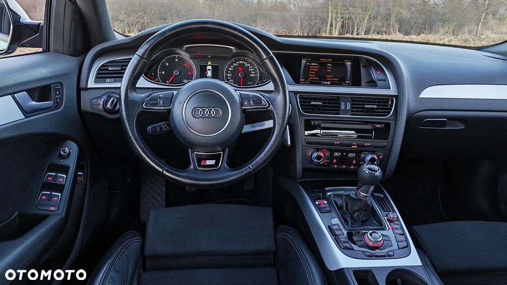 Audi A4 Avant 2.0 TDI DPF clean diesel S line Sportpaket - 23