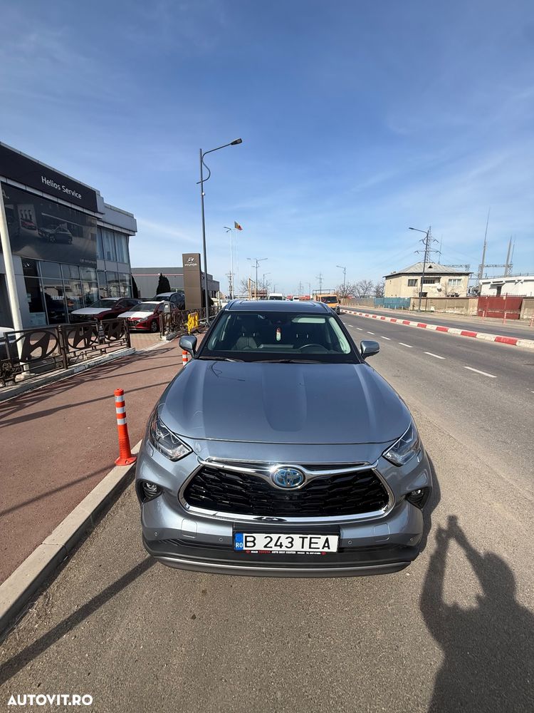 Toyota Highlander 2.5 Hybrid Luxury - 3