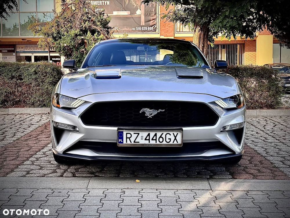 Ford Mustang - 3