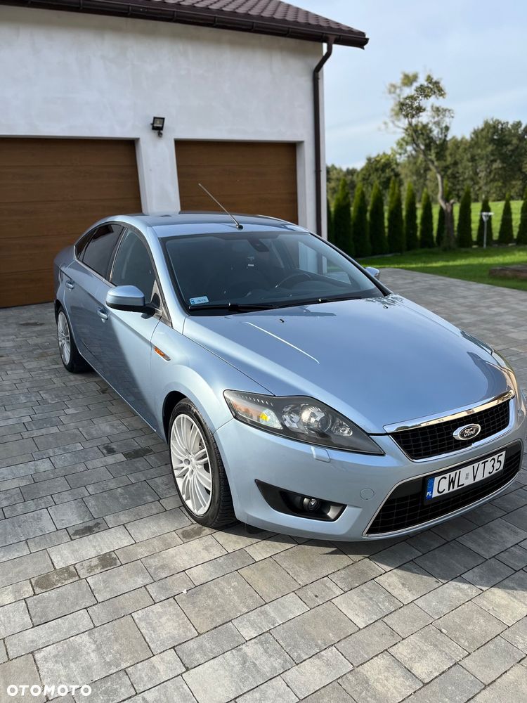 Ford Mondeo 2.5 Titanium - 1