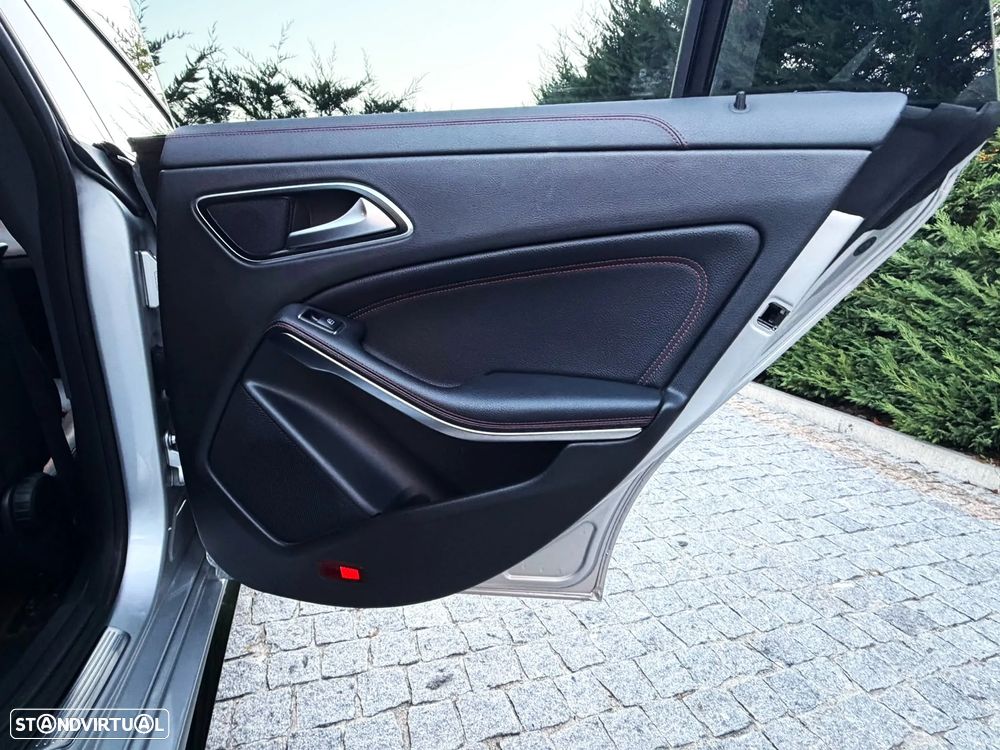 Mercedes-Benz CLA 180 d 7G-DCT AMG Line - 25