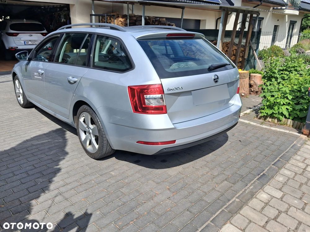 Skoda Octavia 1.6 TDI SCR Ambition - 4