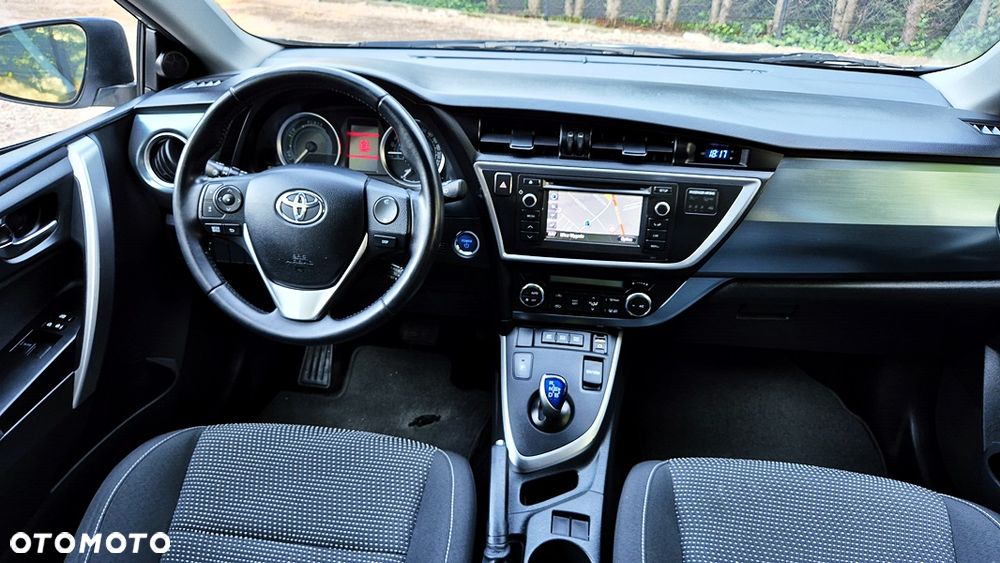 Toyota Auris 1.8 HSD Luna - 37