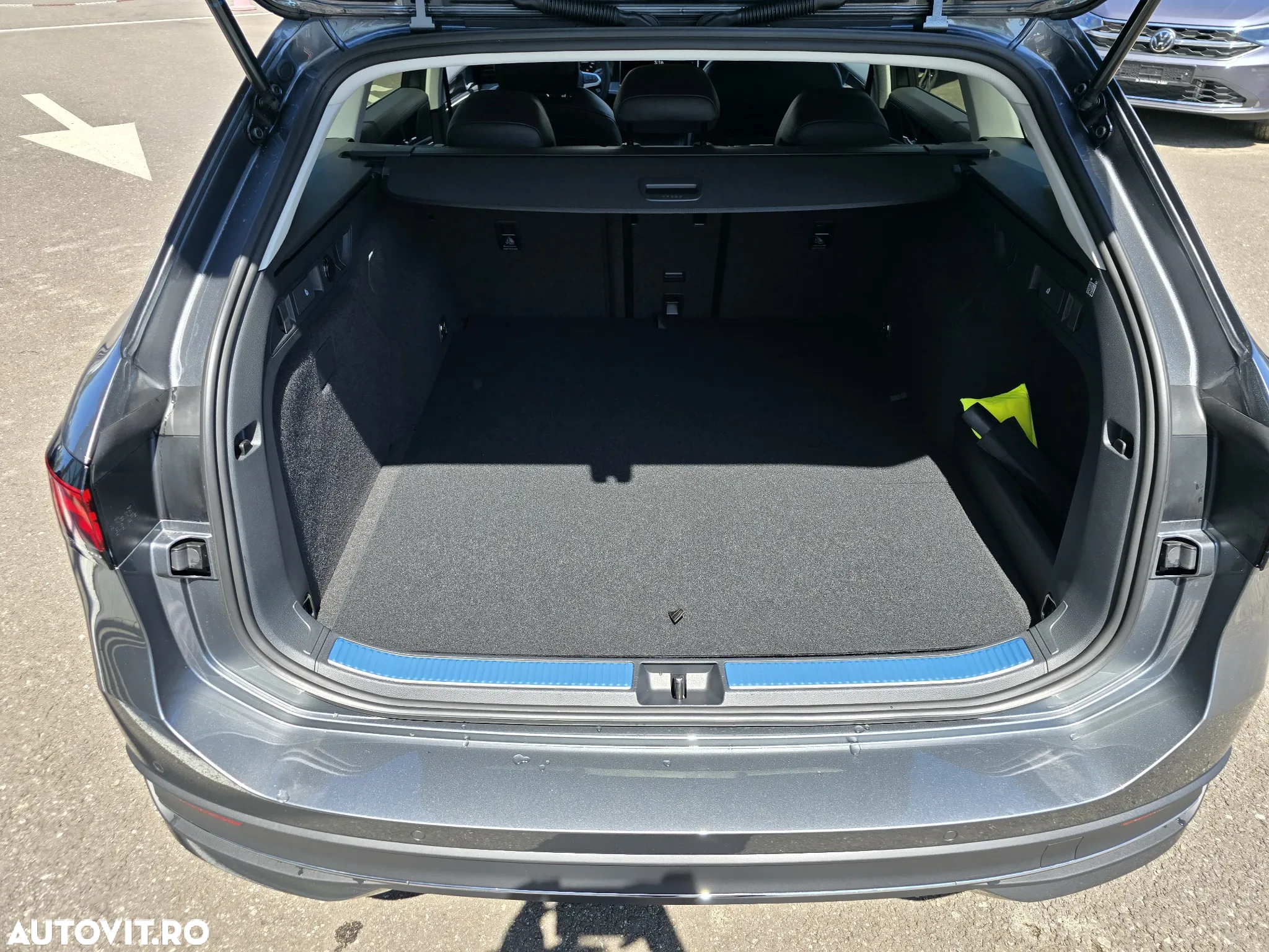 Volkswagen Passat 1.5 TSI DSG PHEV Business - 18