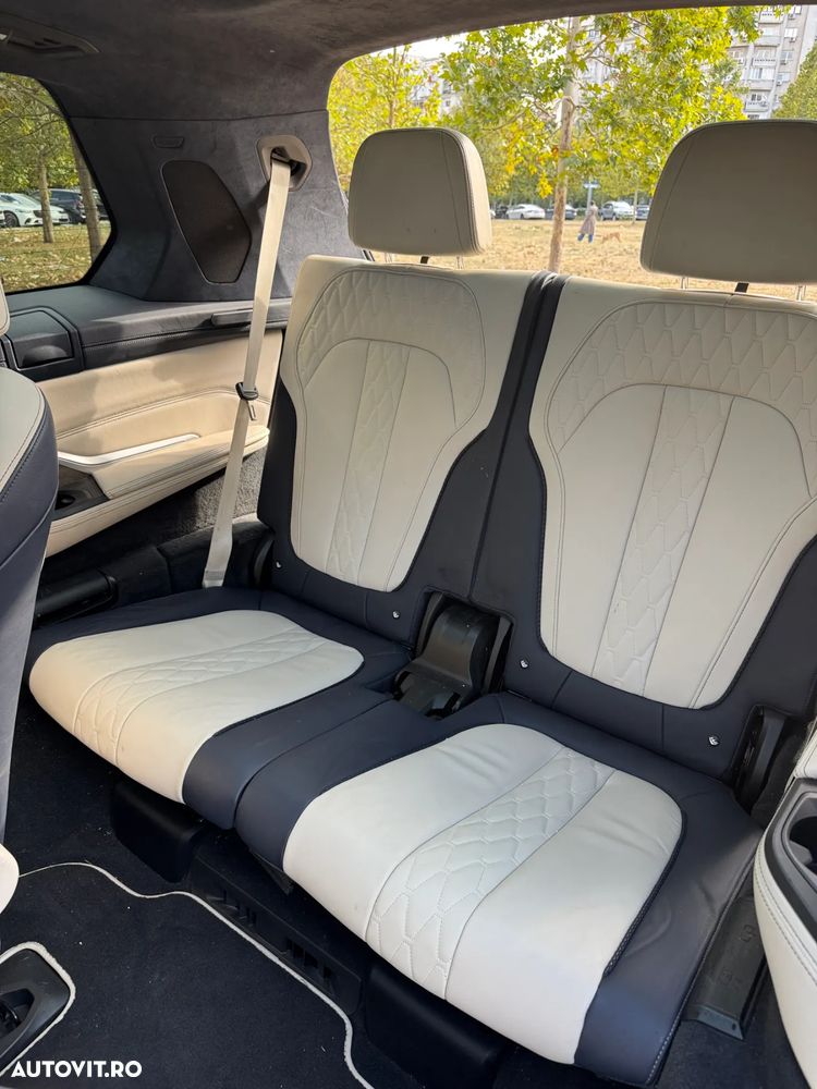 BMW X7 M50d - 13