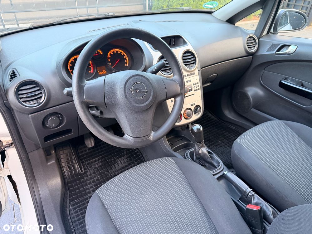 Opel Corsa 1.2 16V - 22