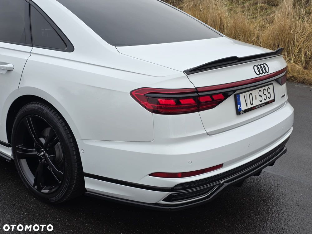 Audi A8 - 6