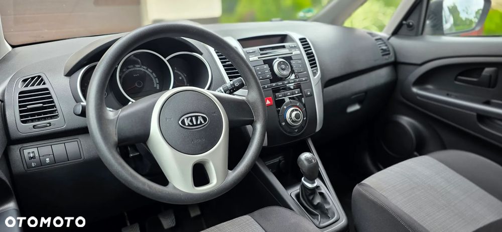 Kia Venga 1.4 CVVT Spirit - 11