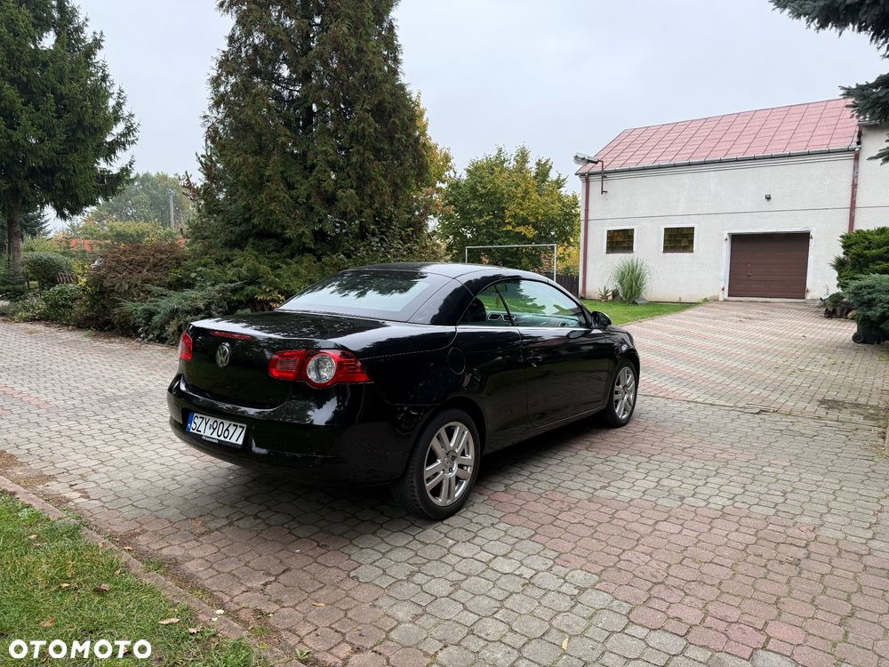 Volkswagen Eos 2.0 TDI DPF Exclusive - 4