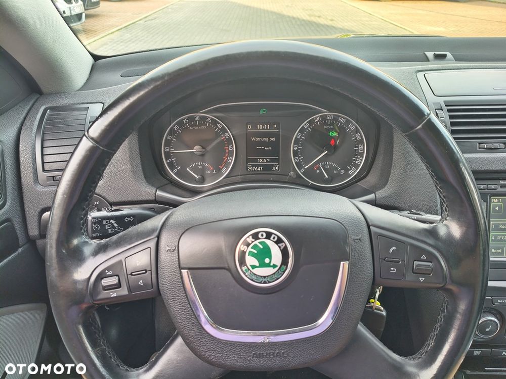 Skoda Octavia 2.0 TDI DPF DSG Laurin & Klement - 25