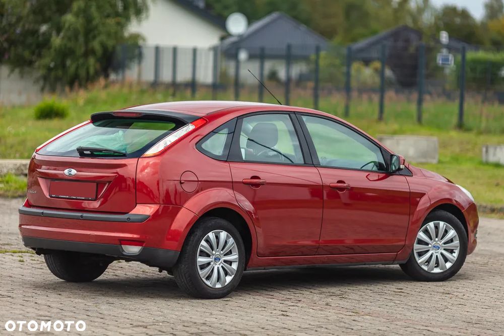 Ford Focus 1.6 16V Style+ - 17