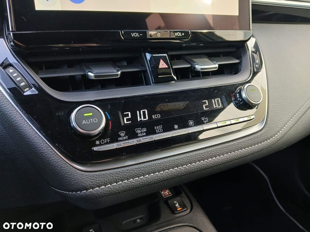 Toyota Corolla 2.0 Hybrid Style - 20
