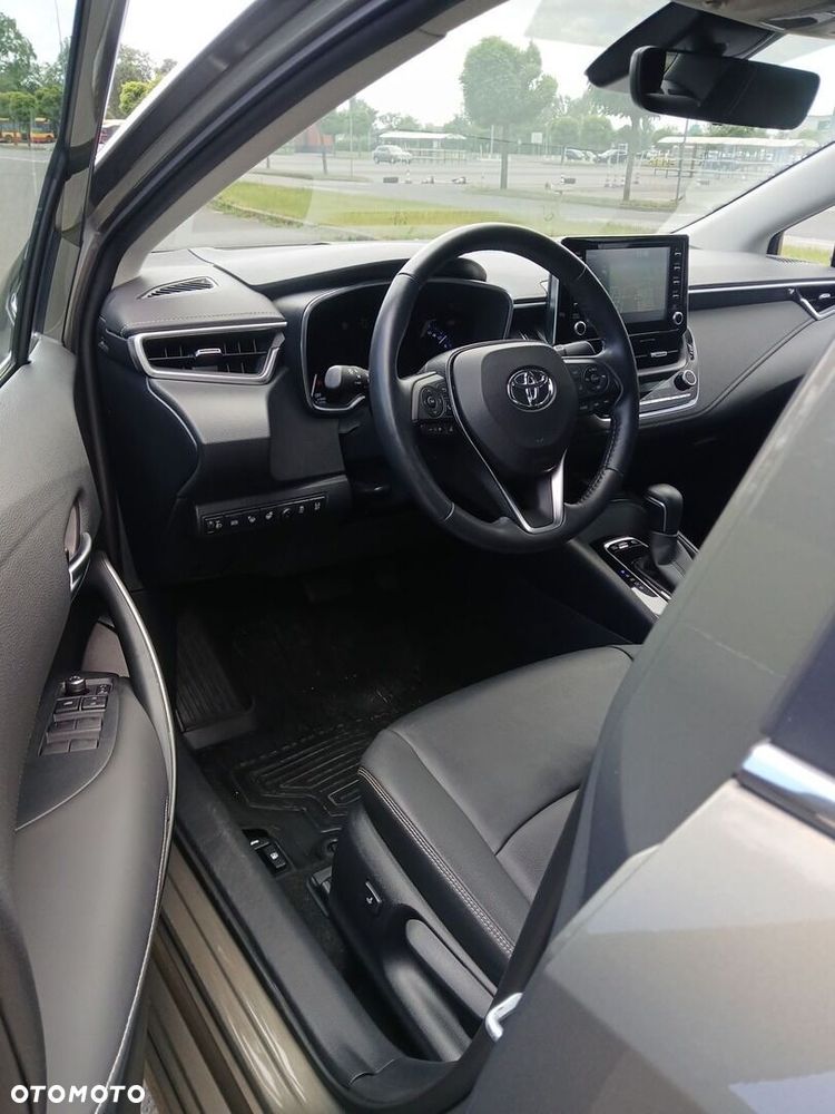 Toyota Corolla 1.8 Hybrid Executive - 18