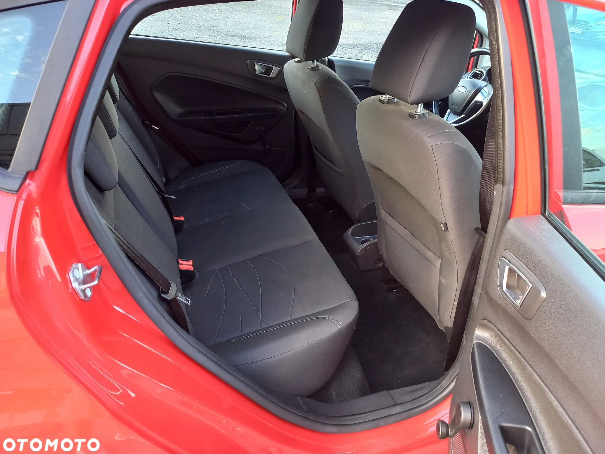 Ford Fiesta - 16