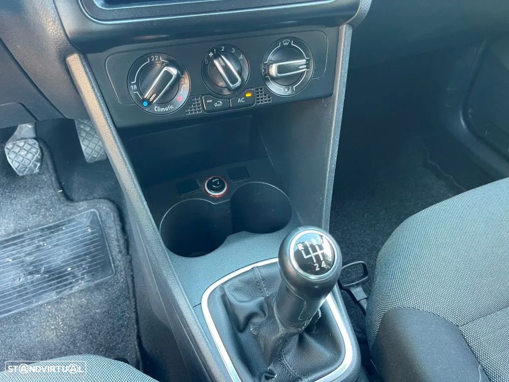 VW Polo 1.2 Confortline - 29