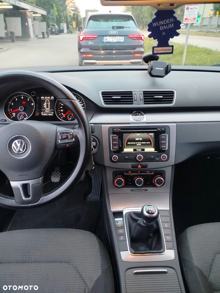 Volkswagen Passat - 5
