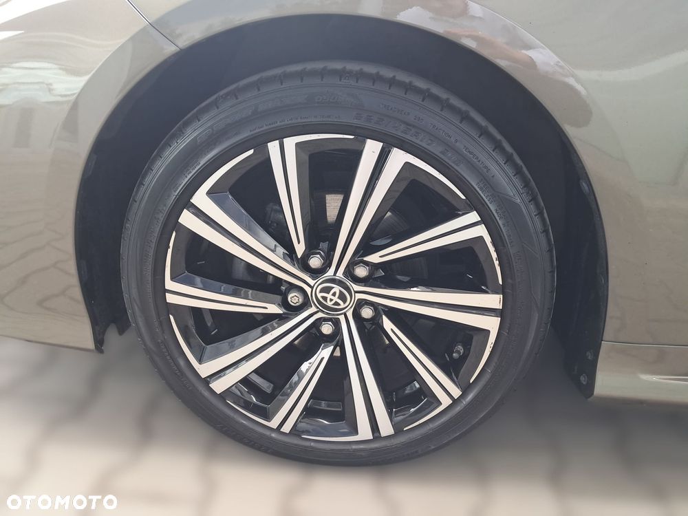 Toyota Corolla 1.8 Hybrid Executive - 11
