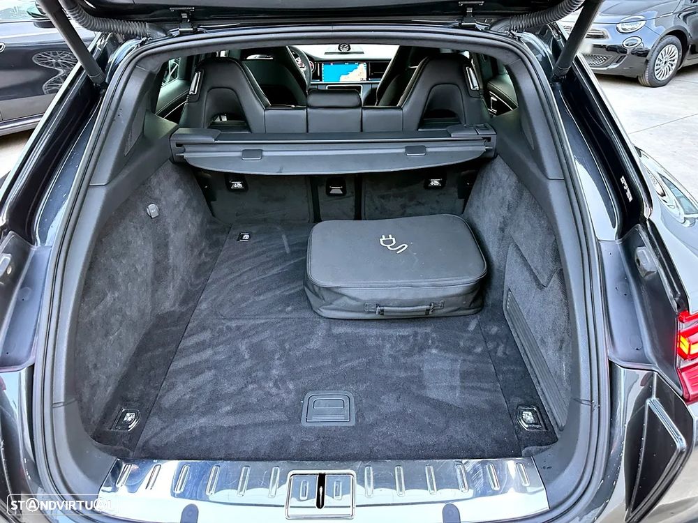 Porsche Panamera Sport Turismo 4 E-Hybrid 10 Years Edition - 40