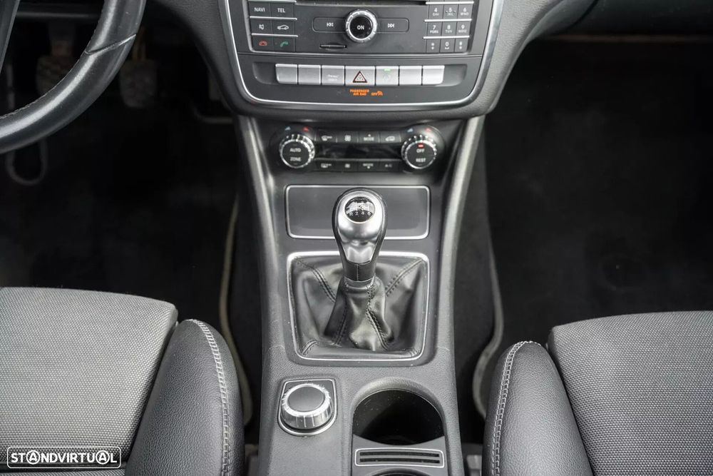 Mercedes-Benz GLA 180 - 13