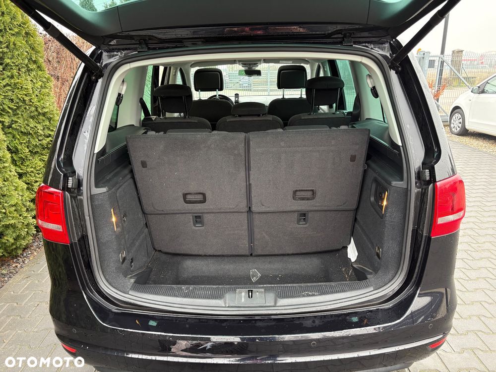 Volkswagen Sharan 2.0 TDI Comfortline DSG - 12